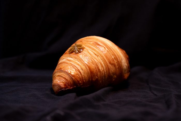 Croissant cu cremă de fistic